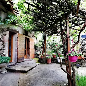https://gte-sainte-croix-en-jarez-le-val-des-equins.hotels-rhonealpes.com