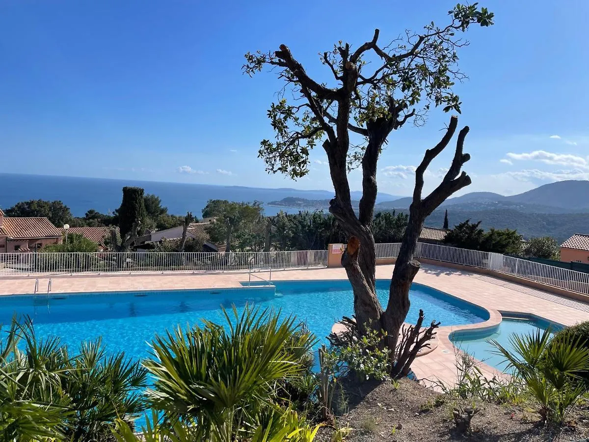 Bastide 2 Chambres - Piscine - Vue Mer - Wifi - 2 Sdb La Croix-Valmer Appartement